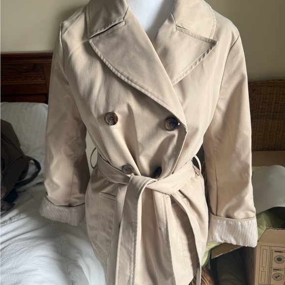 Weatherproof Jackets & Blazers - Weatherproof Tan Trench Coat with Belted Waist and Wide Collar